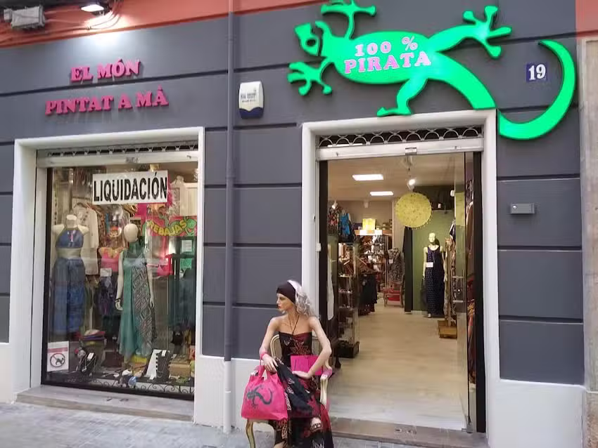 100% Pirata, seguimos en la Ruta de la seda de la calle del Hospital y 100%Pirata calle Trench