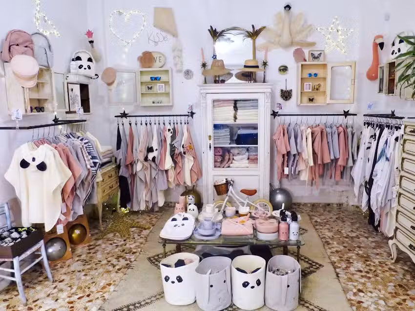 1Love 2Hugs 3Kisses Ibiza