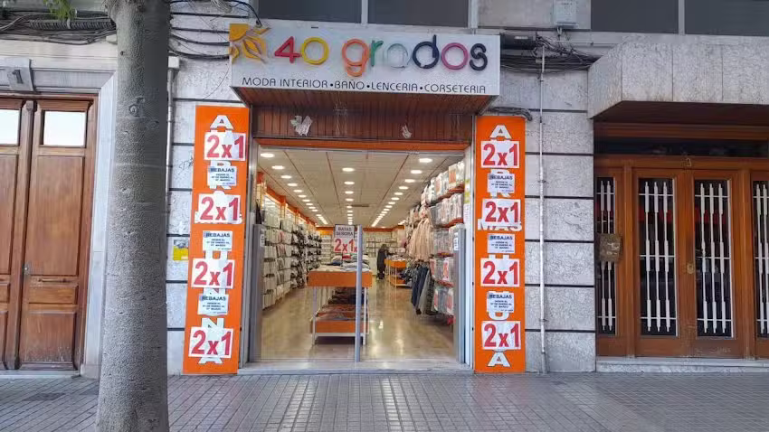 40 GRADOS ELCHE REINA VICTORIA