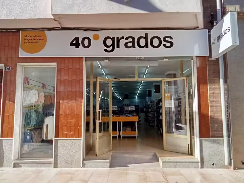 40 GRADOS L&rsquo; ALC&Uacute;DIA