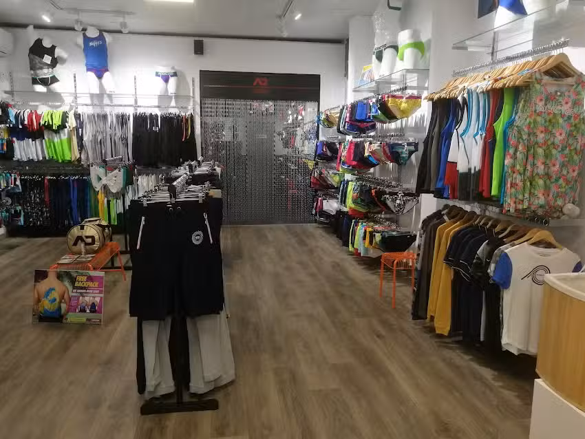 ADDICTED & &bull;ES&bull; COLLECTION VALENCIA