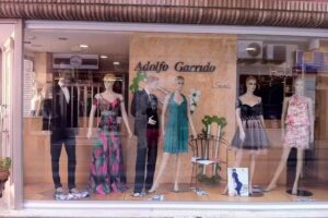 Adolfo Garrido Boutique Sareli