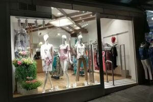 Al Paradise | LOS CRISTIANOS