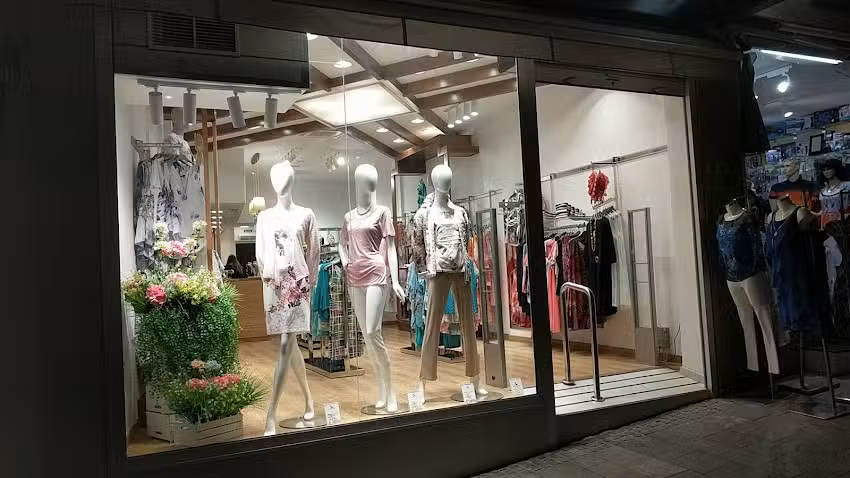 Al Paradise | LOS CRISTIANOS