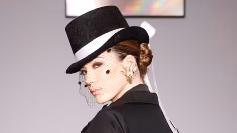 Alberto Vicente Dise&ntilde;ador y modisto