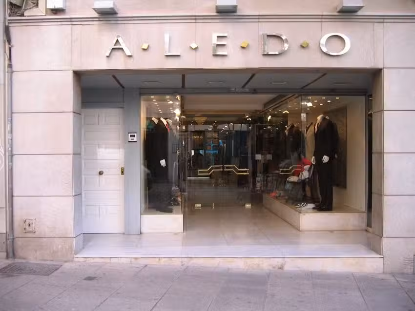 Aledo &ndash; Trajes de novio, complementos&hellip;