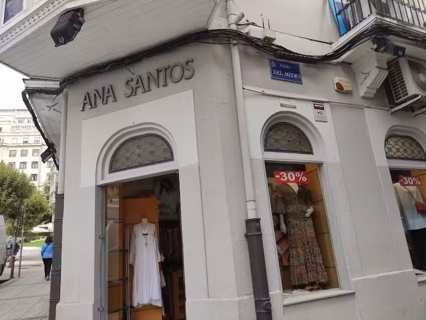 Ana Santos