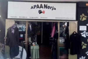 APAA Charity Shop For Dogs