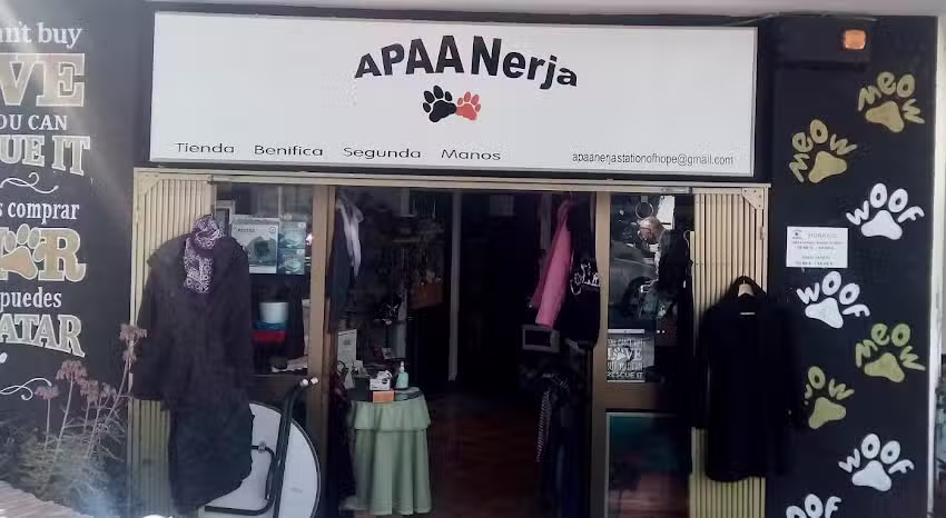 APAA Charity Shop For Dogs