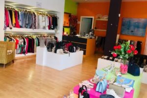 AROMA DE NARANJA (ropa, zapatos, complementos y alquiler trajes de fallera/o)