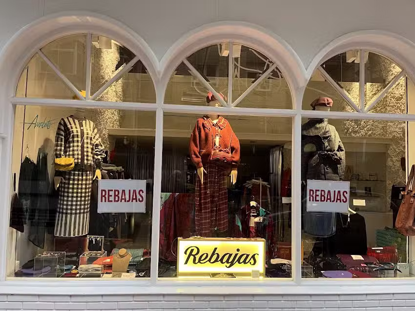 ARREBATO Tienda de moda de mujer en Logro&ntilde;o