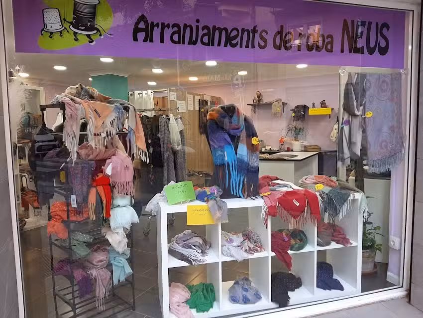 Arreglos de Ropa Neus