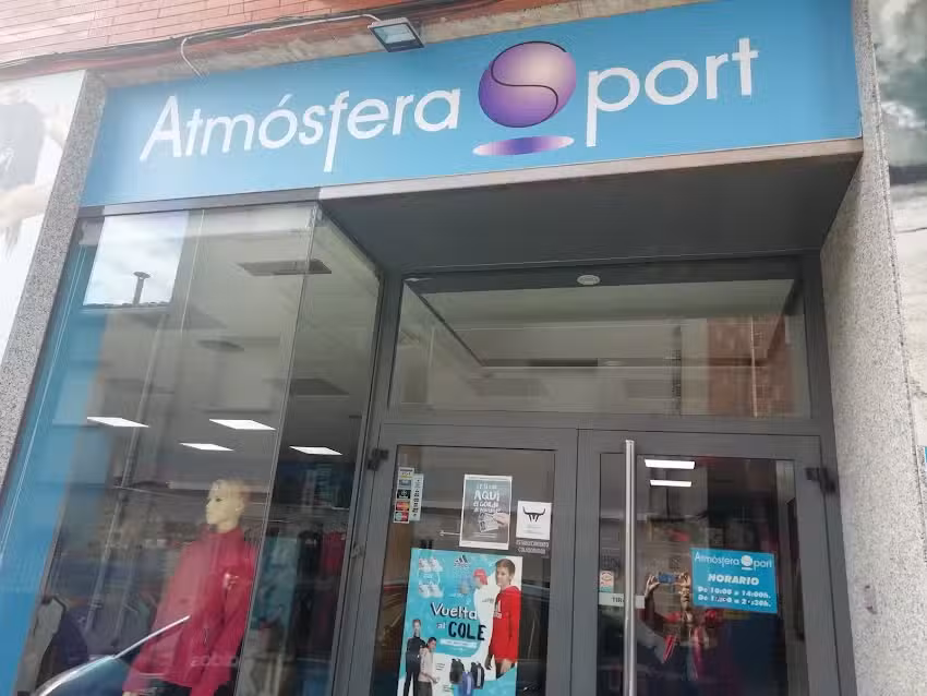 Atmosfera / Tienda de deportes en moratalla