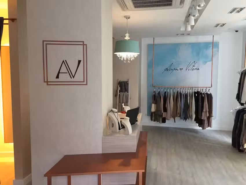 AV Moda y Complementos Mujer