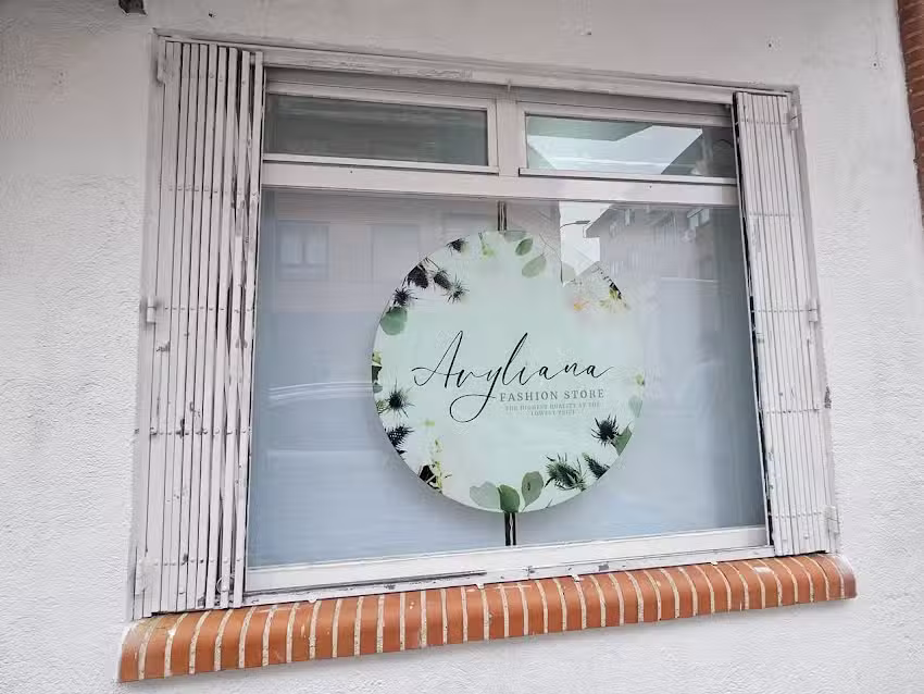 AVYLIANA FASHION STORE
