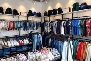 AWWG Outlet Elche (Pepe Jeans, Hackett, Fa&ccedil;onnable)