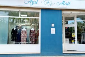 Azul Abril (Moda y Complementos).