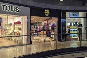 Bar&ccedil;a Botiga Les Arenas | Official Store