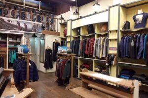 BIKEBI. Tienda de ropa de deportes. Guernica.