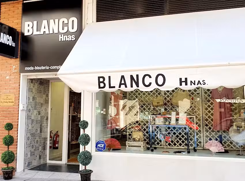 Blanco Hermanas Ropa de mujer y complementos en Toledo