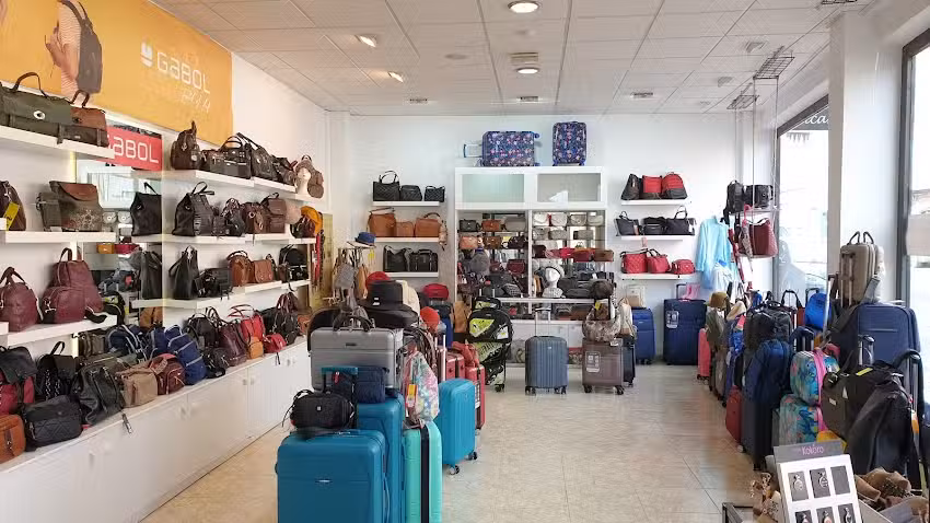 Bolsos y Complementos Ricardo