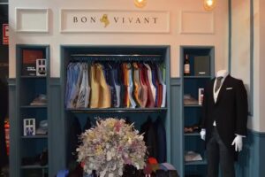 BON VIVANT Chaqu&eacute; & Smoking. ALQUILER Y VENTA.