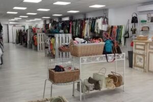 Botiga Solidan&ccedil;a Roba Amiga SANTS