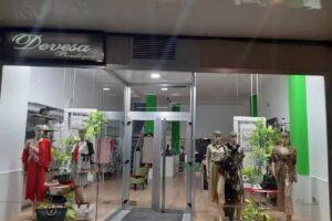 Boutique Devesa Moda Avd de Ourense,17 32630 Xinzo de Limia Ourense