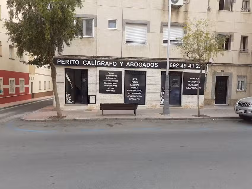 Boutique Leonor Cort&eacute;s