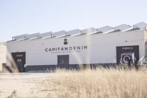 CAPIT&Aacute;N DENIM Factory.