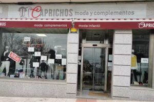 Caprichos moda y complementos