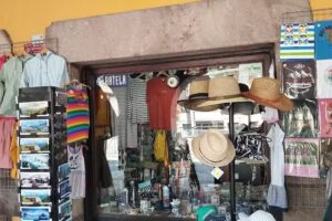 CASA REVUELTA &ndash; TIENDA DE REGALOS &ndash; POTES