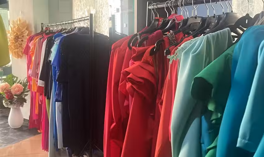 C&aacute;sate Conmigo