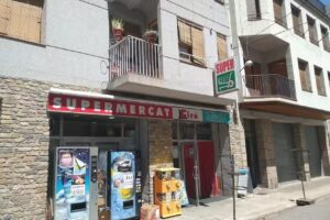 COMER&Ccedil; GIR&Oacute;