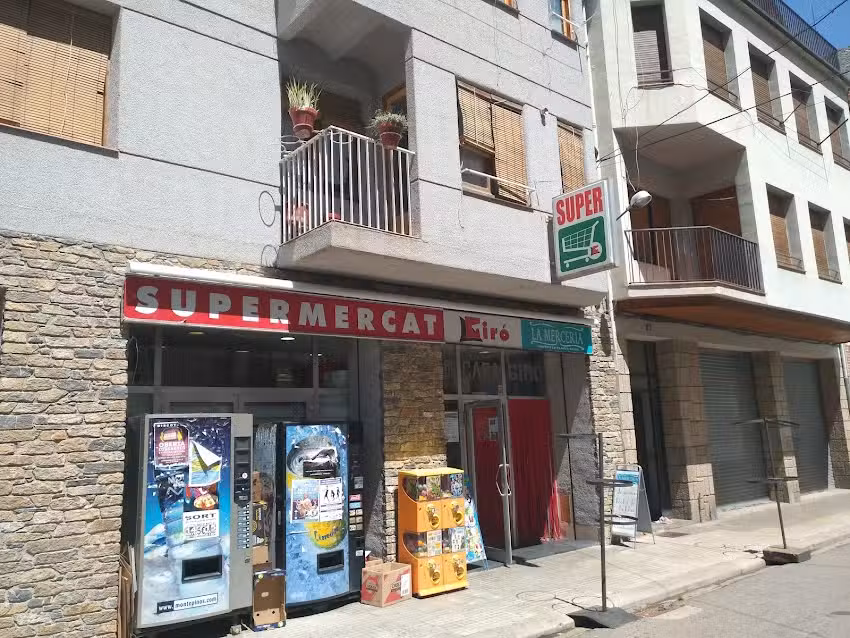 COMER&Ccedil; GIR&Oacute;