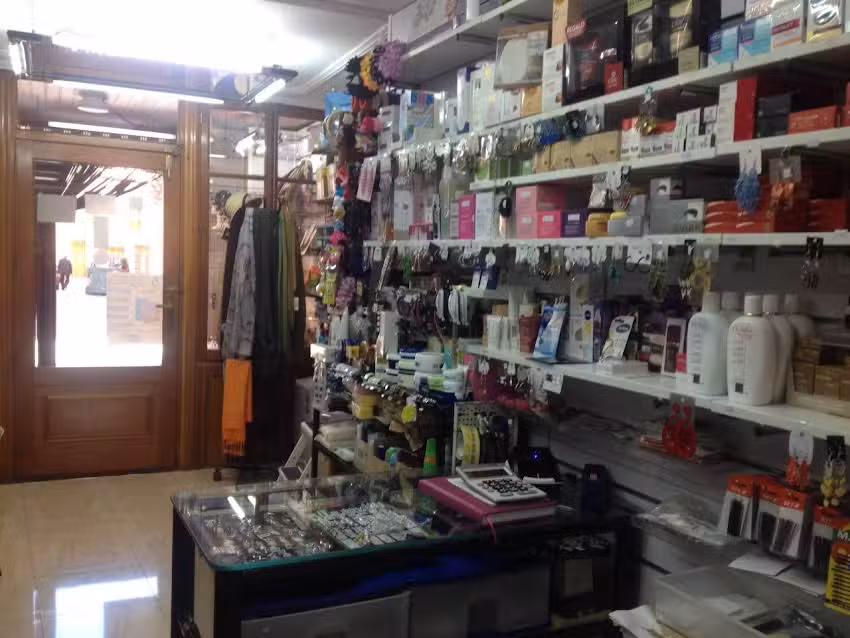 Comercial Mavi La Solana &ndash; Vicky