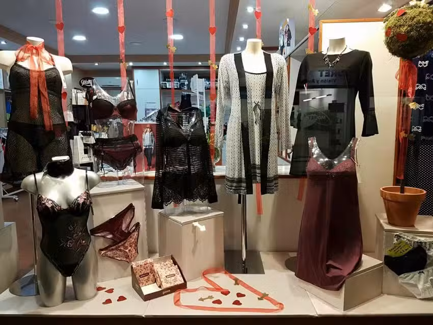 Corseter&iacute;a F&eacute;mina