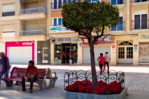 D-Sastre &Aacute;guilas Ropas Mena