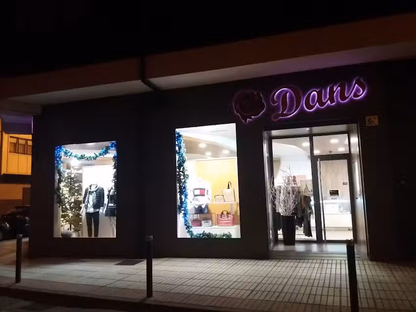Dans