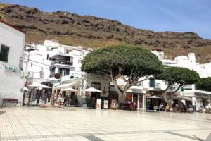 DEB Beachwear & More&hellip;