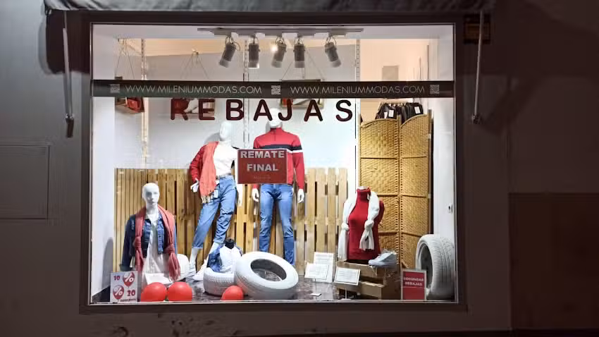 D&Eacute;J&Agrave; VU VILLAFRANCA