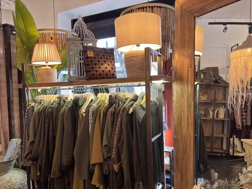 Del Alamo Collection