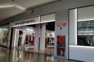 Denim & Friends Itaroa – Tommy Hilfiger, Guess, Armani, Calvin Klein, Only