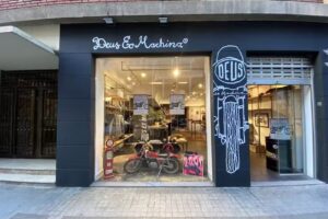 Deus Ex Machina &ndash; Valencia Store