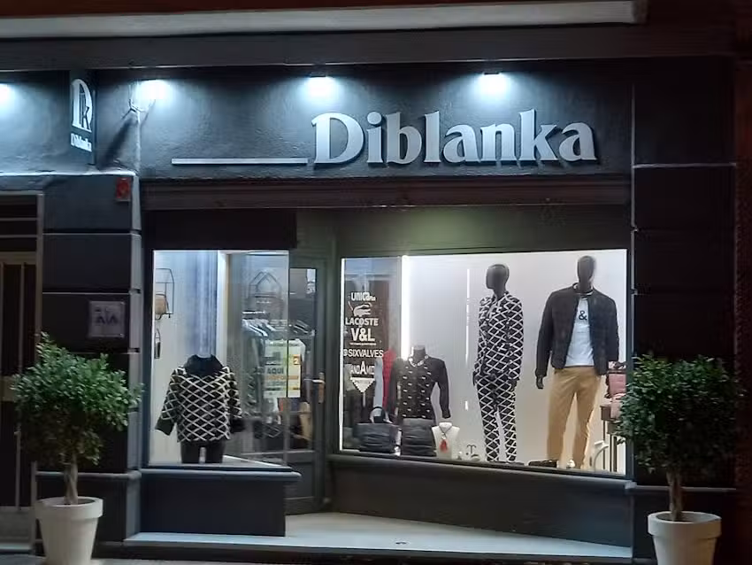 Diblanka Moda Almorad&iacute;