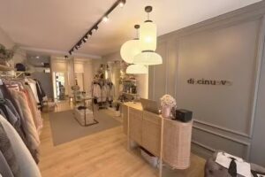 Diecinueve Ropa de mujer en Burgos