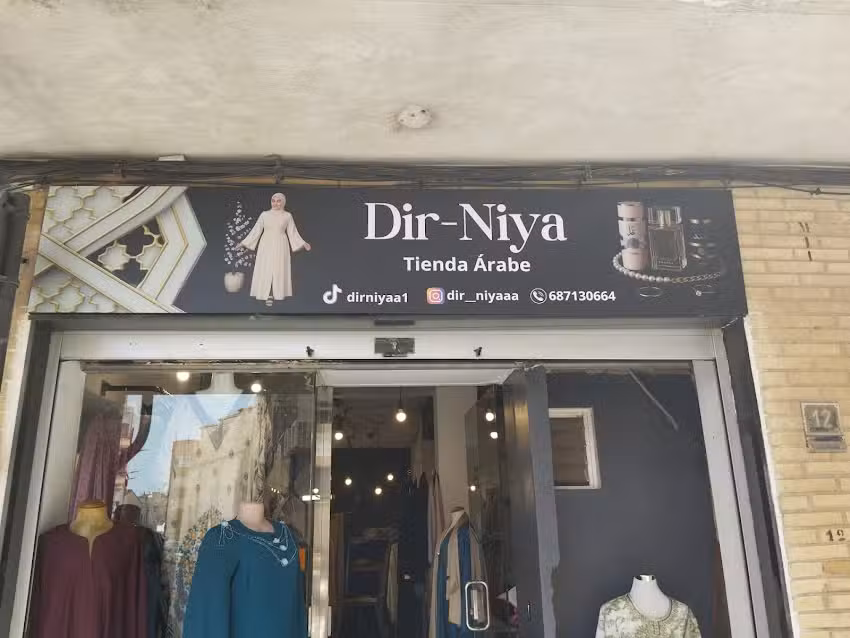 Dirniya tienda Arabe