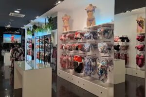 Dolores Cort&eacute;s Concept Store