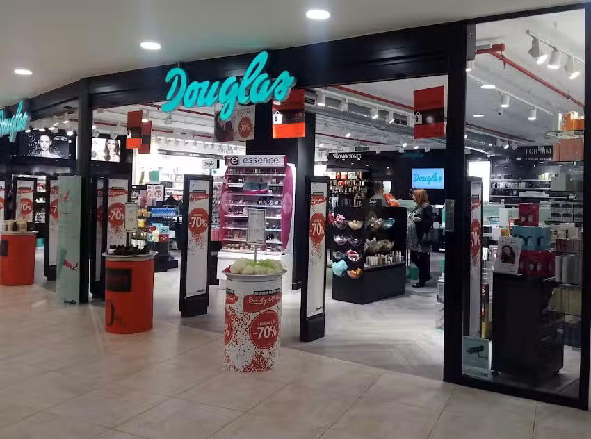 Douglas Perfumer&iacute;a