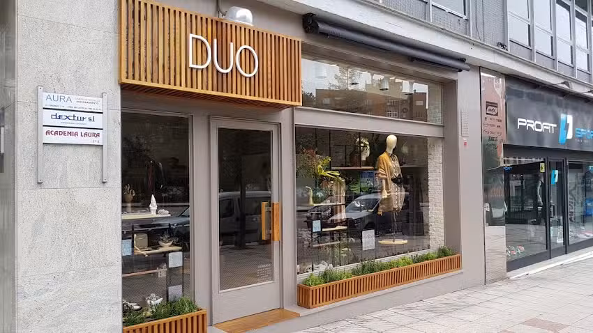 Duo Moda y Complementos. Tienda de ropa de mujer